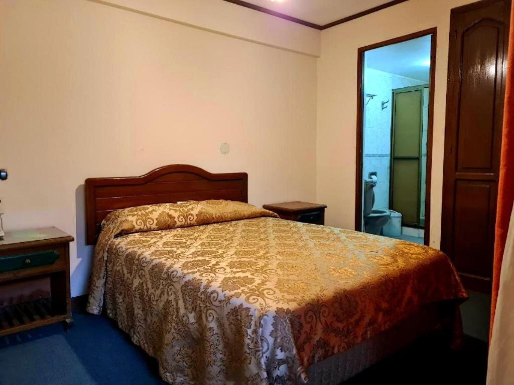סוקרה Hostal Recoleta Sur מראה חיצוני תמונה