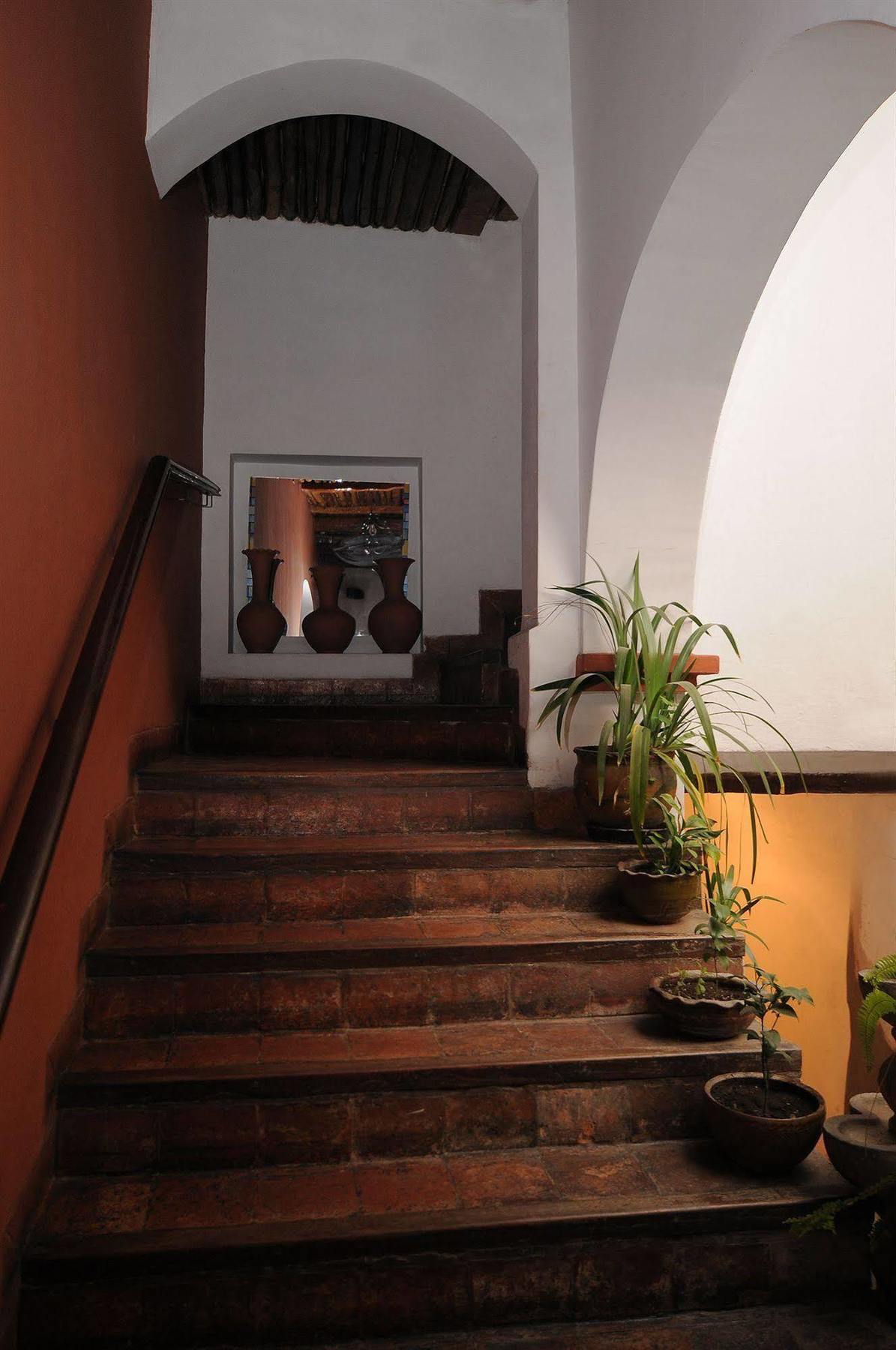 סוקרה Hostal Recoleta Sur מראה חיצוני תמונה